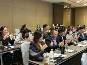 ฉากทัศน์สังคมการทำงานของไทยก่อนปี 2030 22 ครูสนิท วิทยากรฝึกอบรม KRU SANIT kru sanit.com 2030 line album 67 11 ครูสนิท วิทยากรฝึกอบรม ทัศนคติเชิงบวก KRU SANIT